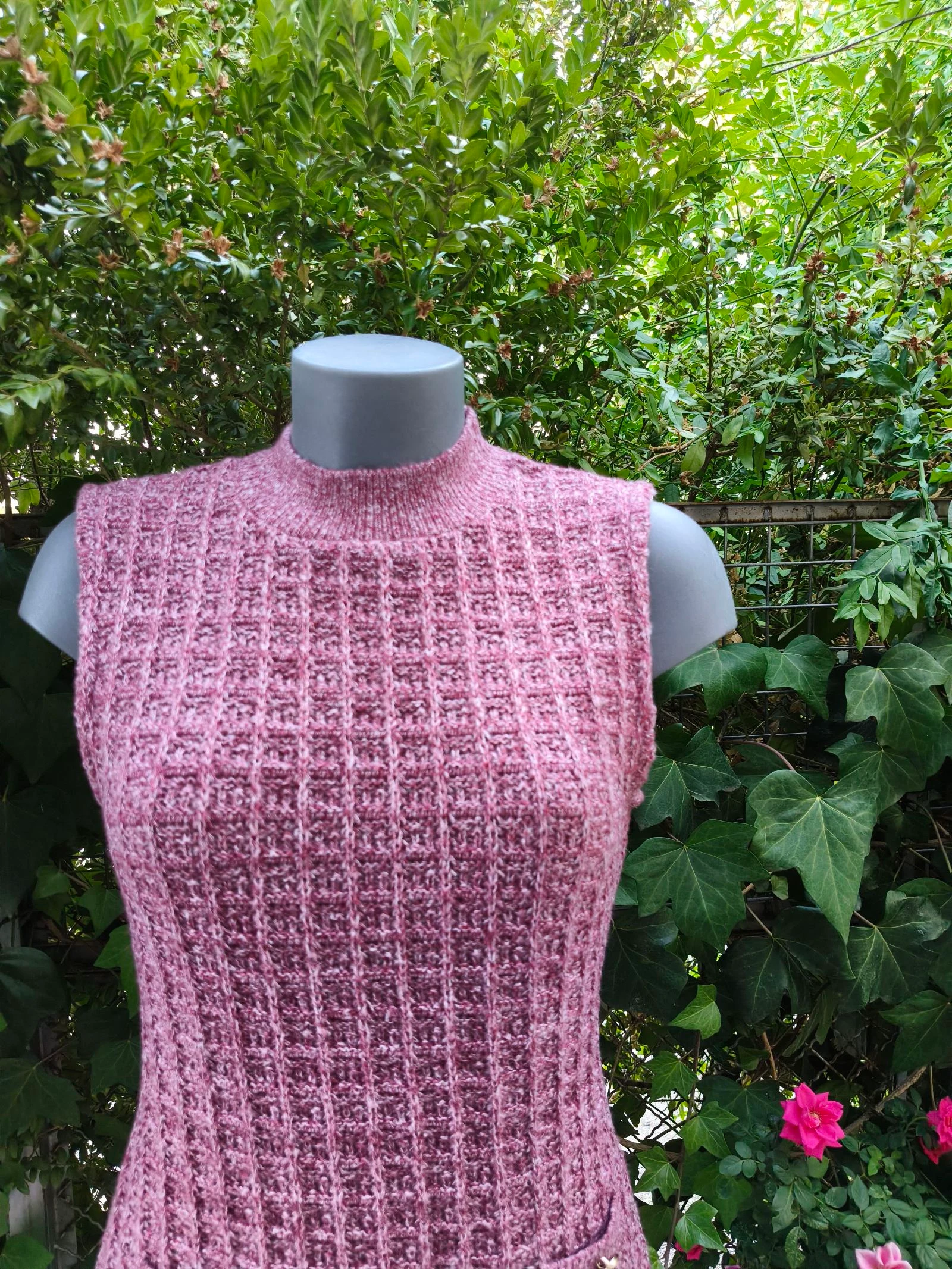 Vestido de malha Zara Rosa Fúcsia/Mistura com Pelo e Botões Dourados - Tamanho M - – photo 5